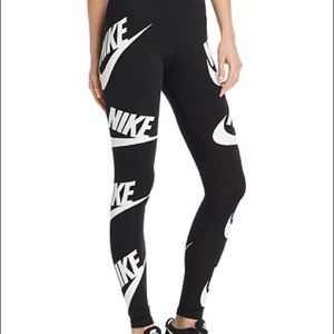 Nike logo leggings